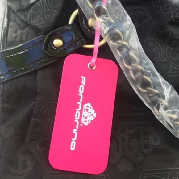 Handbag…donating - Picture 3 of 8